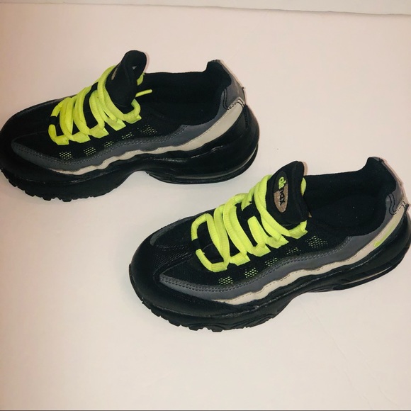 EUC Nike Air Max 95 PS Black Volt Dark Grey Little Kids Shoe Size 11c - Picture 11 of 12